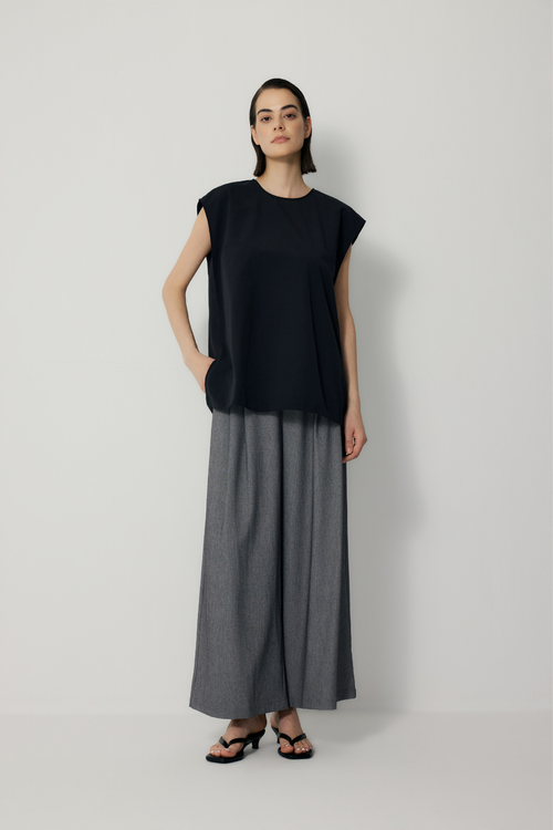 color:NOIR