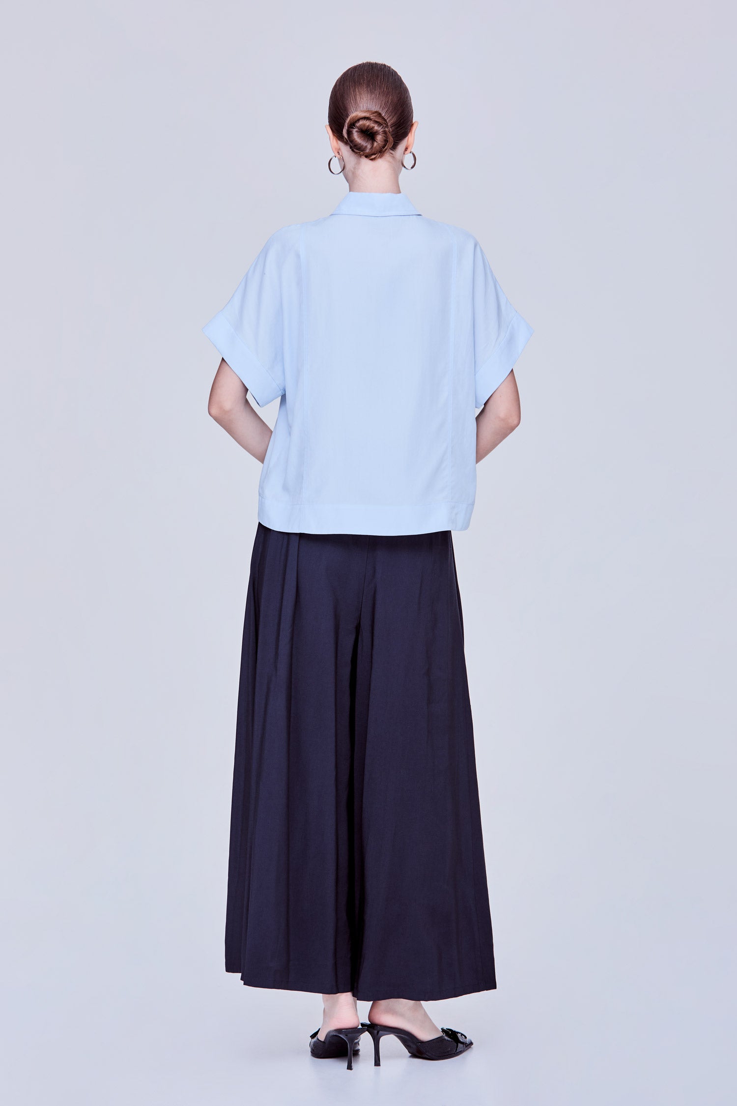 color:SKY BLUE