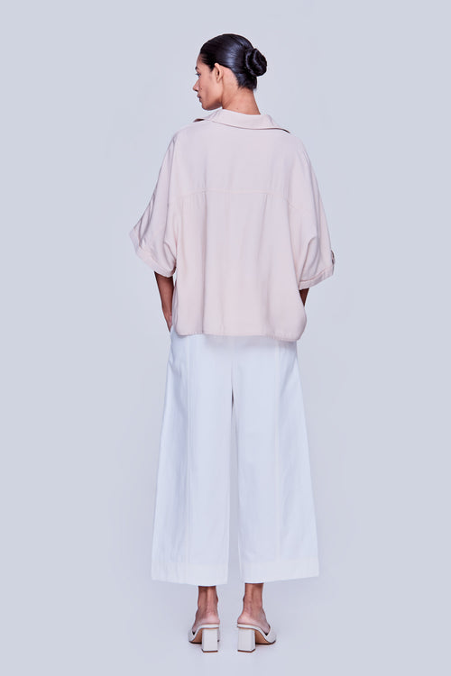 color:BEIGE