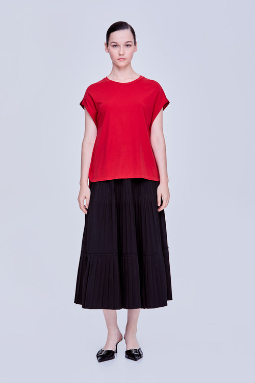 color:RED