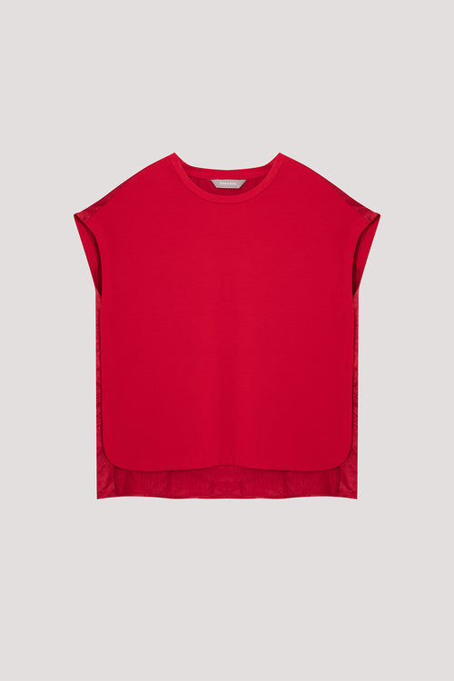 color:RED