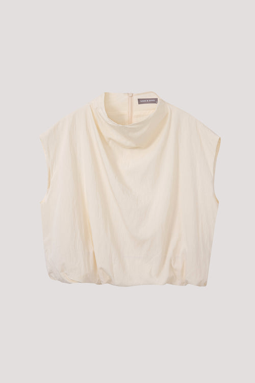 color:CREAM