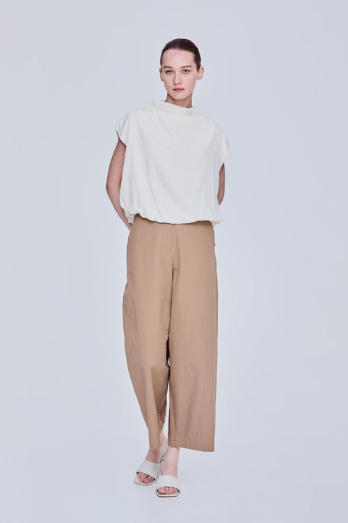 color:CREAM 
