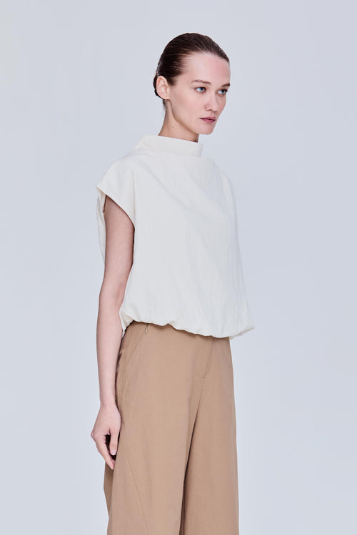 color:CREAM 