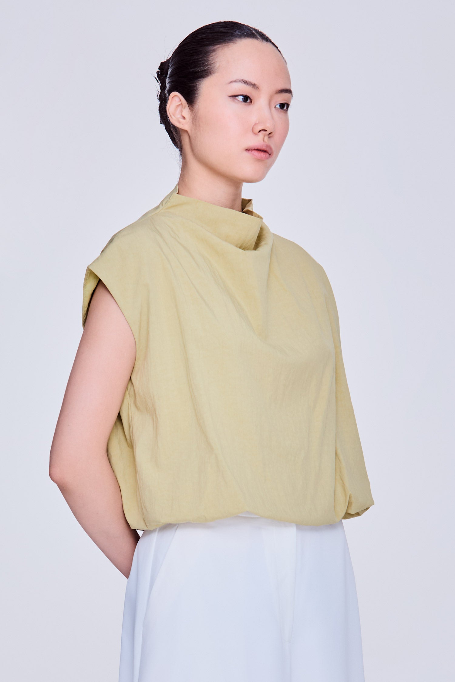 color:LIME