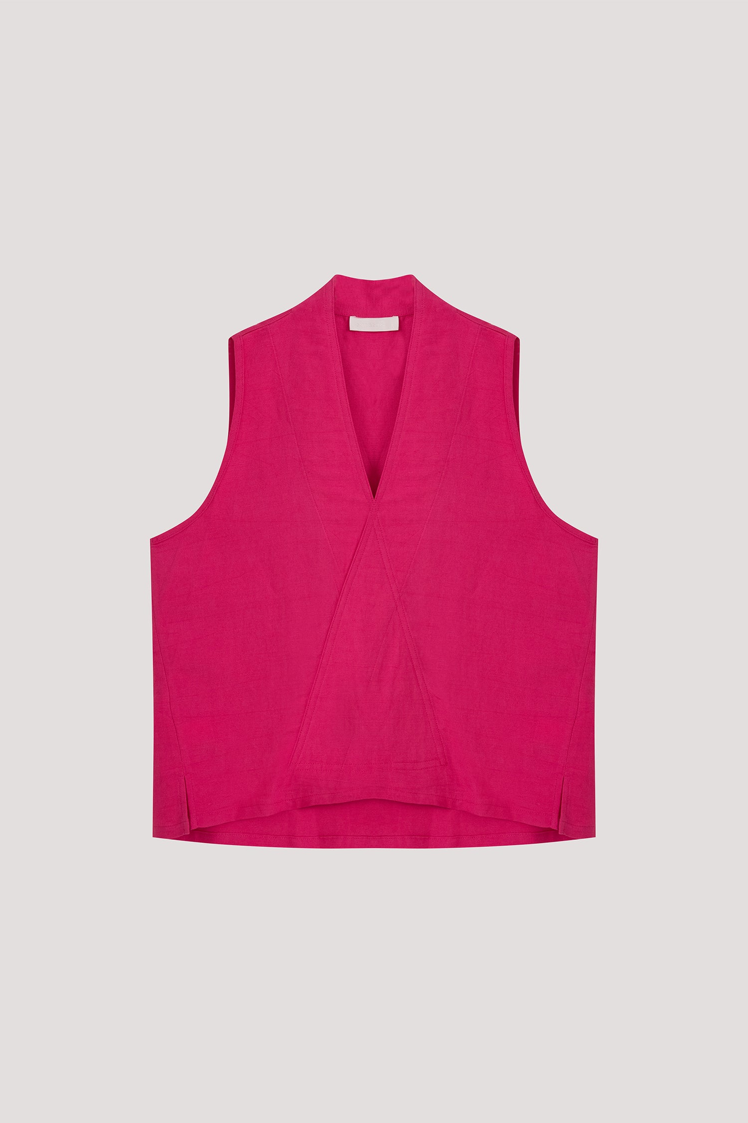 color:HOT PINK