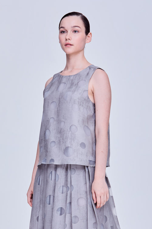 color:GREY