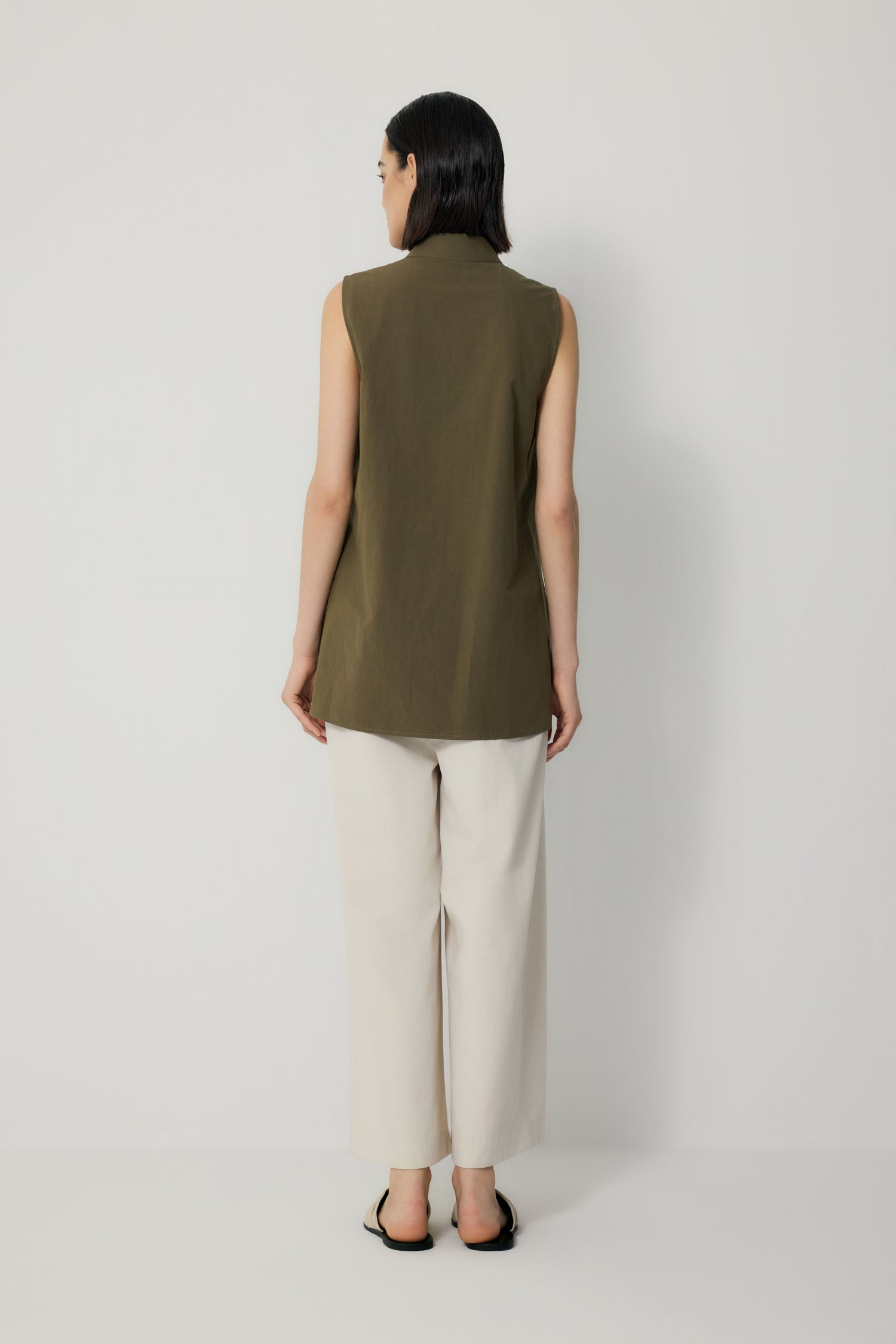 color:KHAKI GREEN