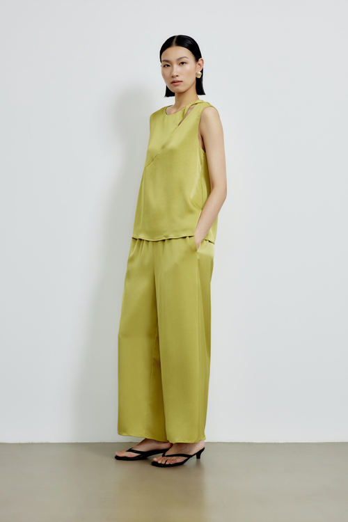 color:LIME