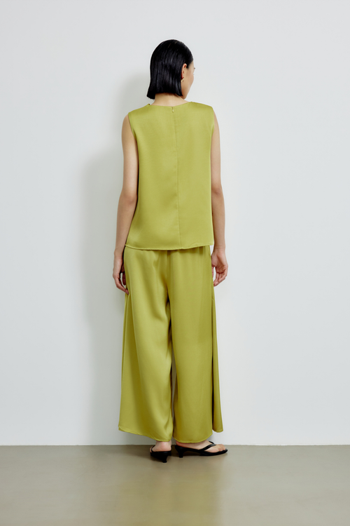 color:LIME