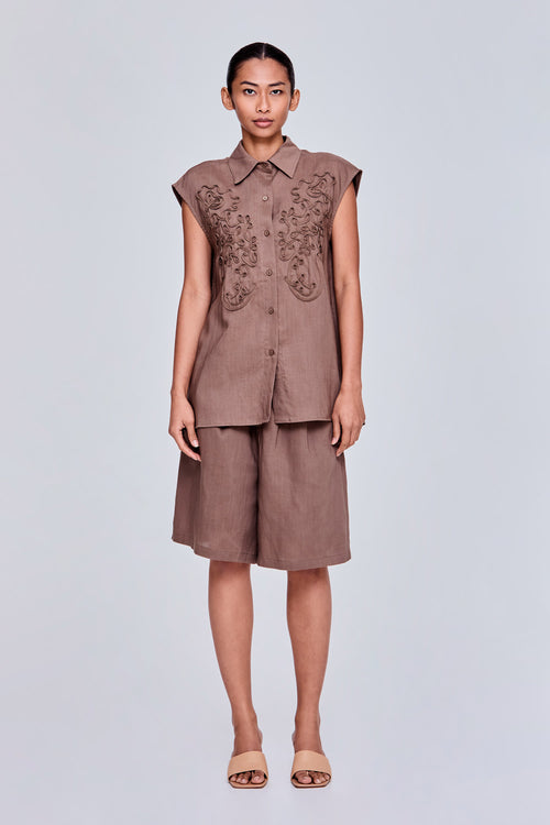 color:DARK BROWN