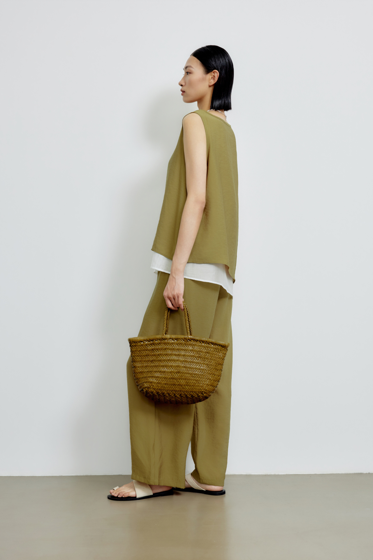 color:OLIVE 2