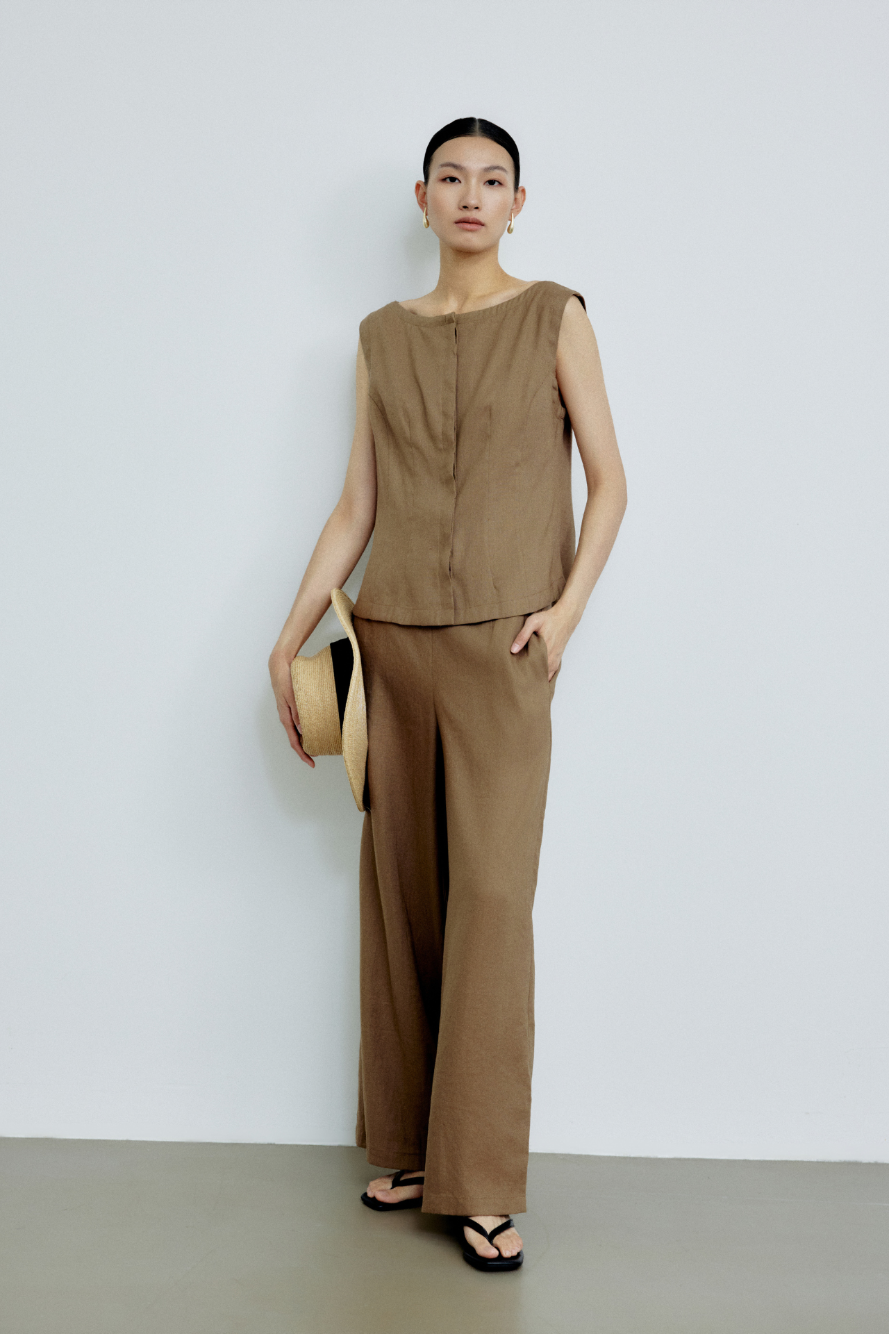 color:BROWN