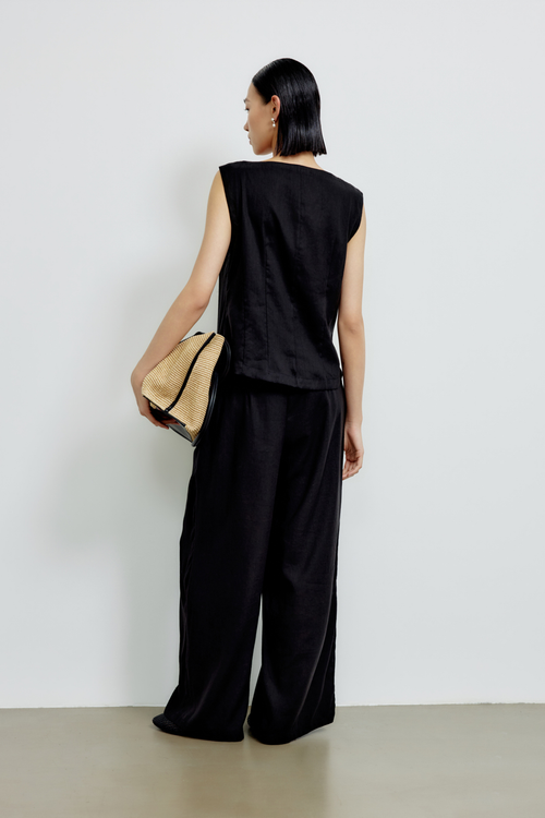 color:NOIR