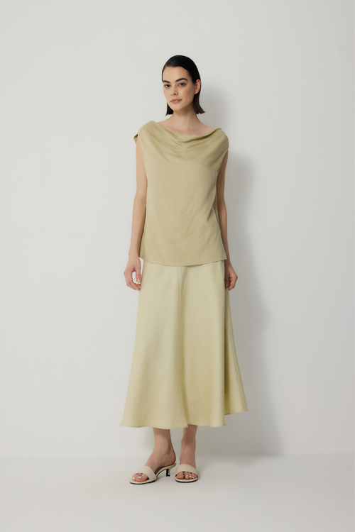 color:PALE AVOCADO