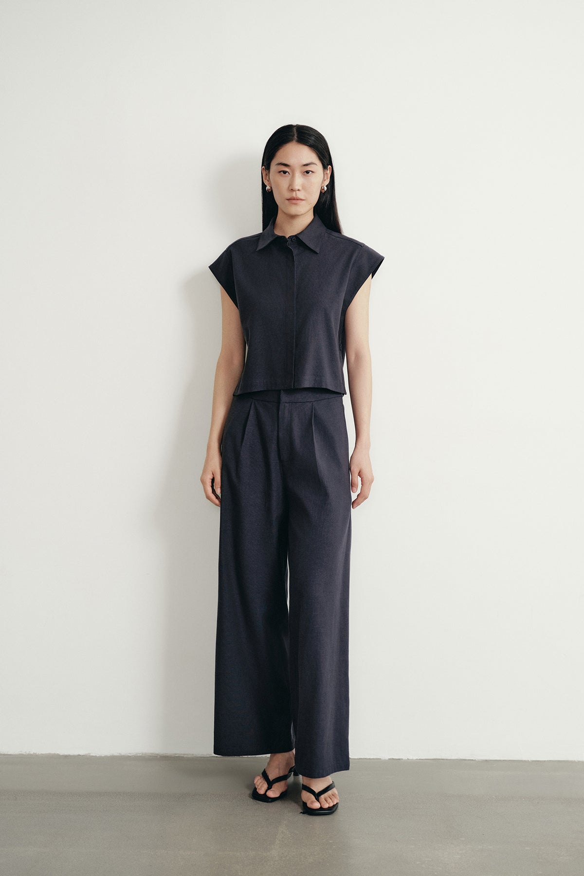 color:NAVY