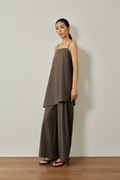 color:DARK BROWN
