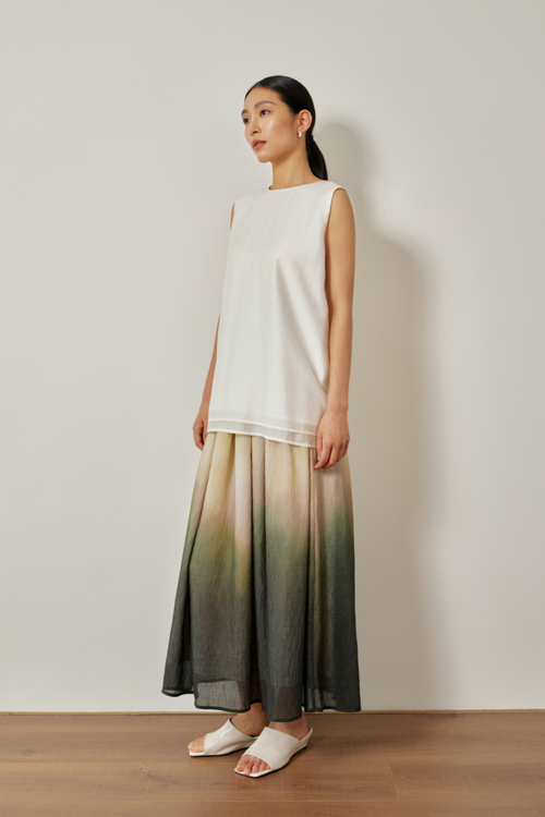 color:IVORY