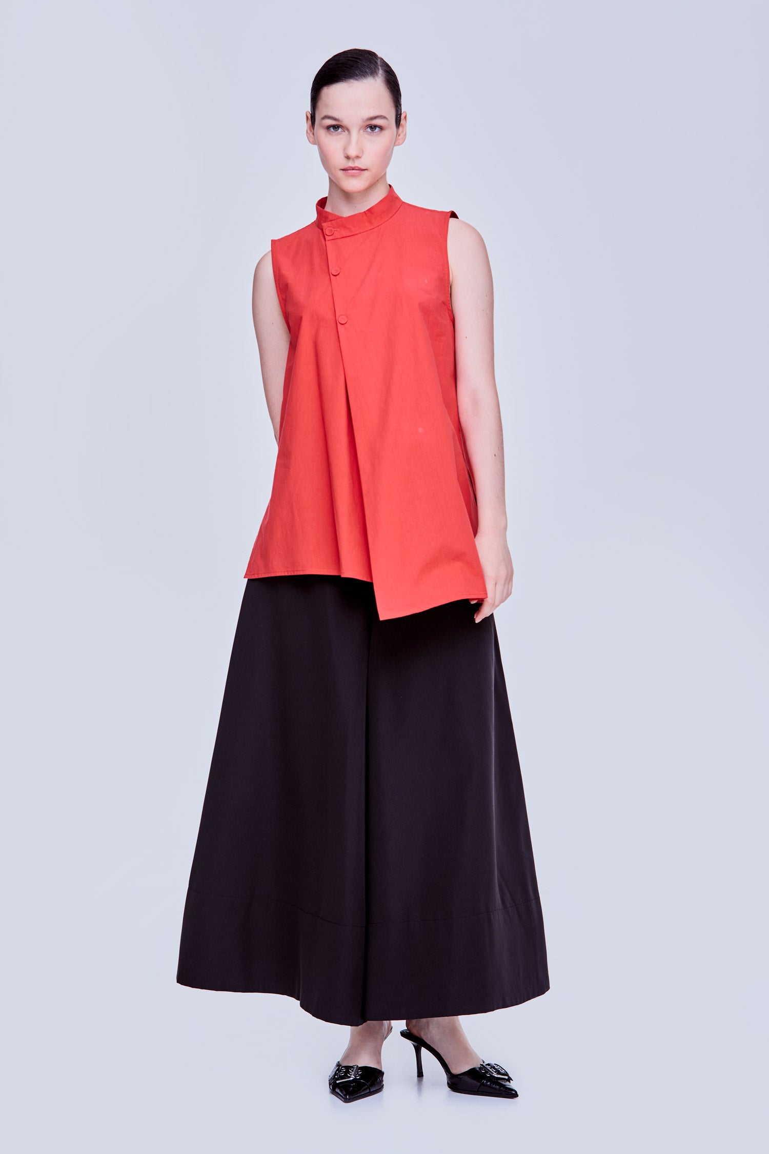 color:SCARLET