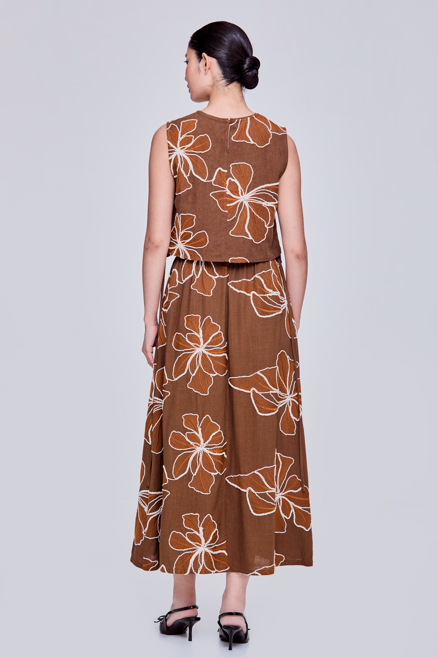 color:KHAKI BROWN