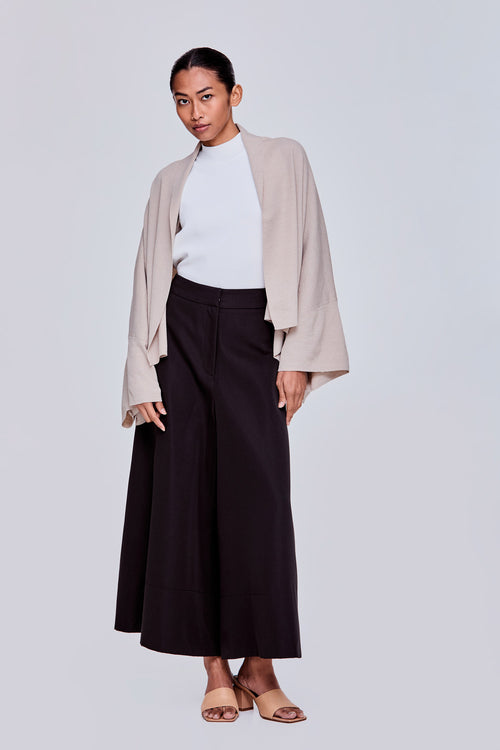 color:KHAKI