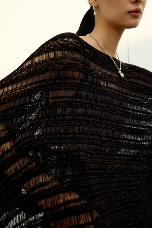 color:NOIR