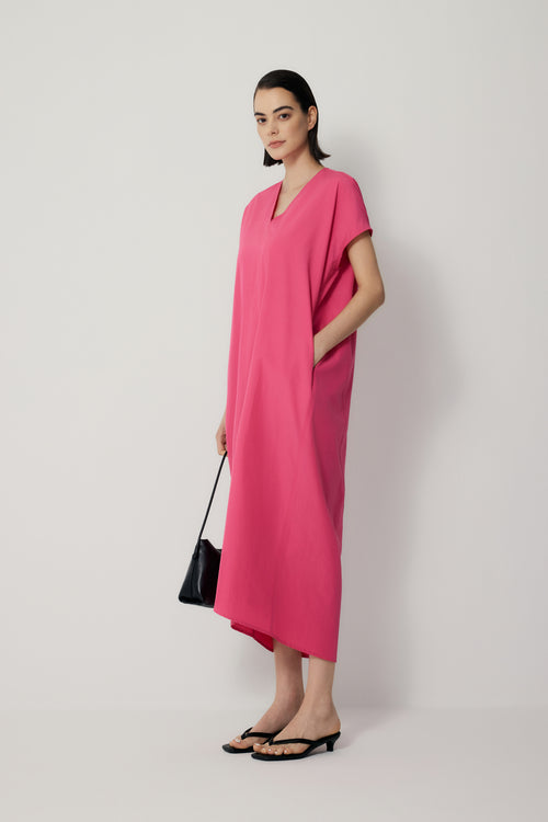 color:HOT PINK