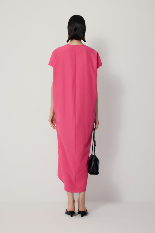 color:HOT PINK