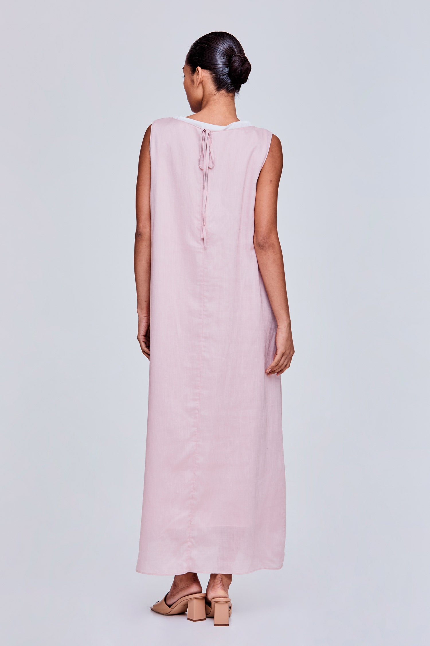 color:DUSK PINK