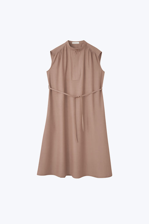 color:BLUSH