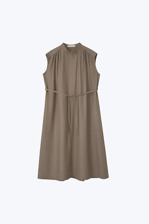 color:KHAKI
