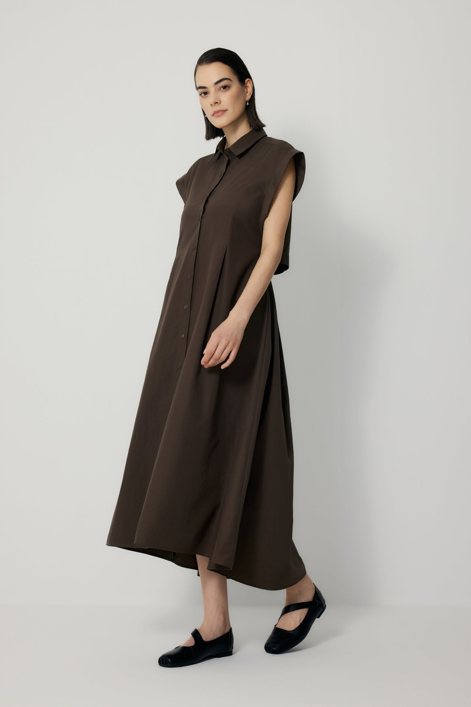 color:DARK BROWN
