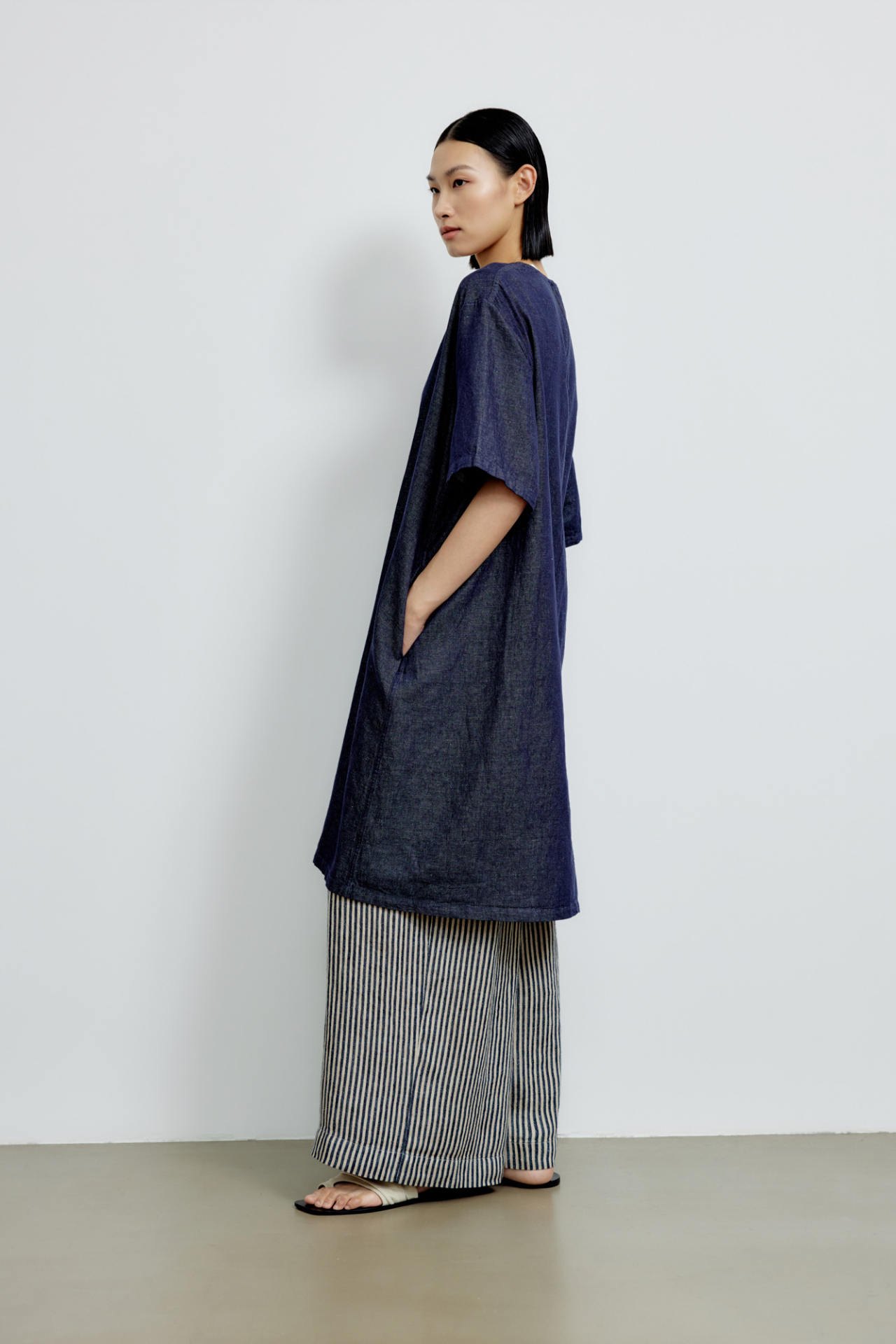 color:DEEP DENIM