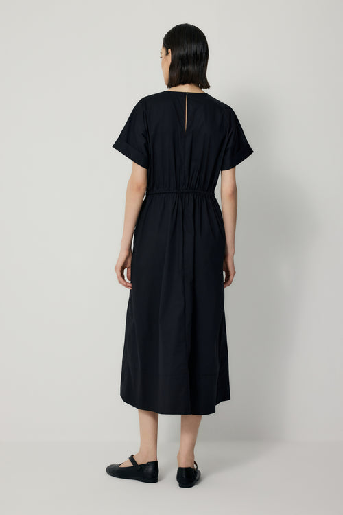 color:NOIR