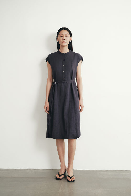 color:NAVY