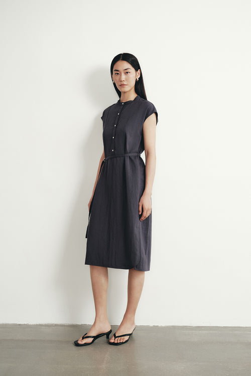 color:NAVY