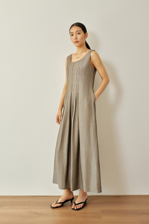 color:DARK BROWN