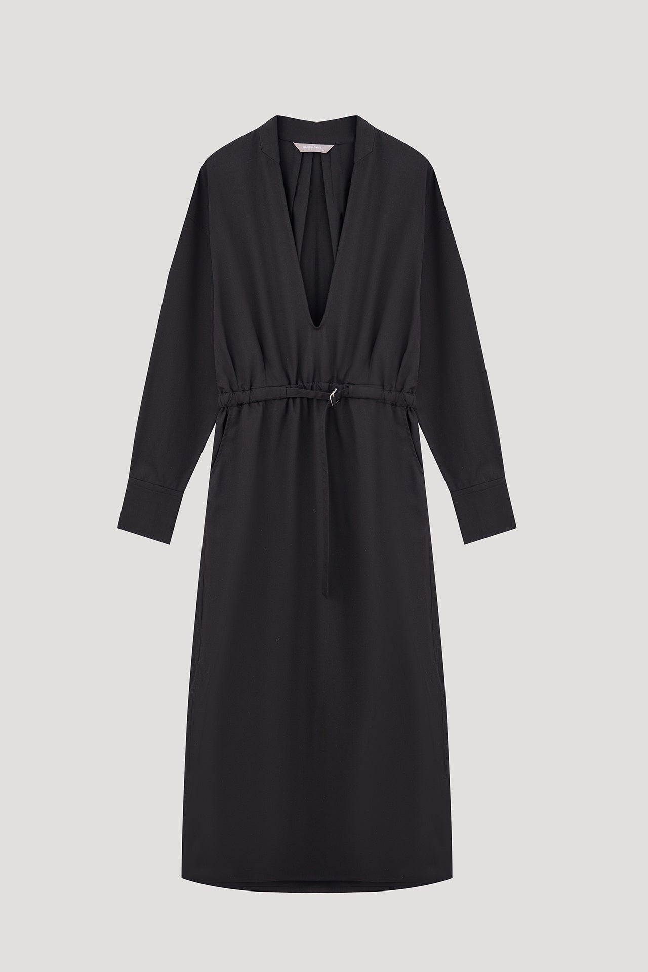 color:NOIR