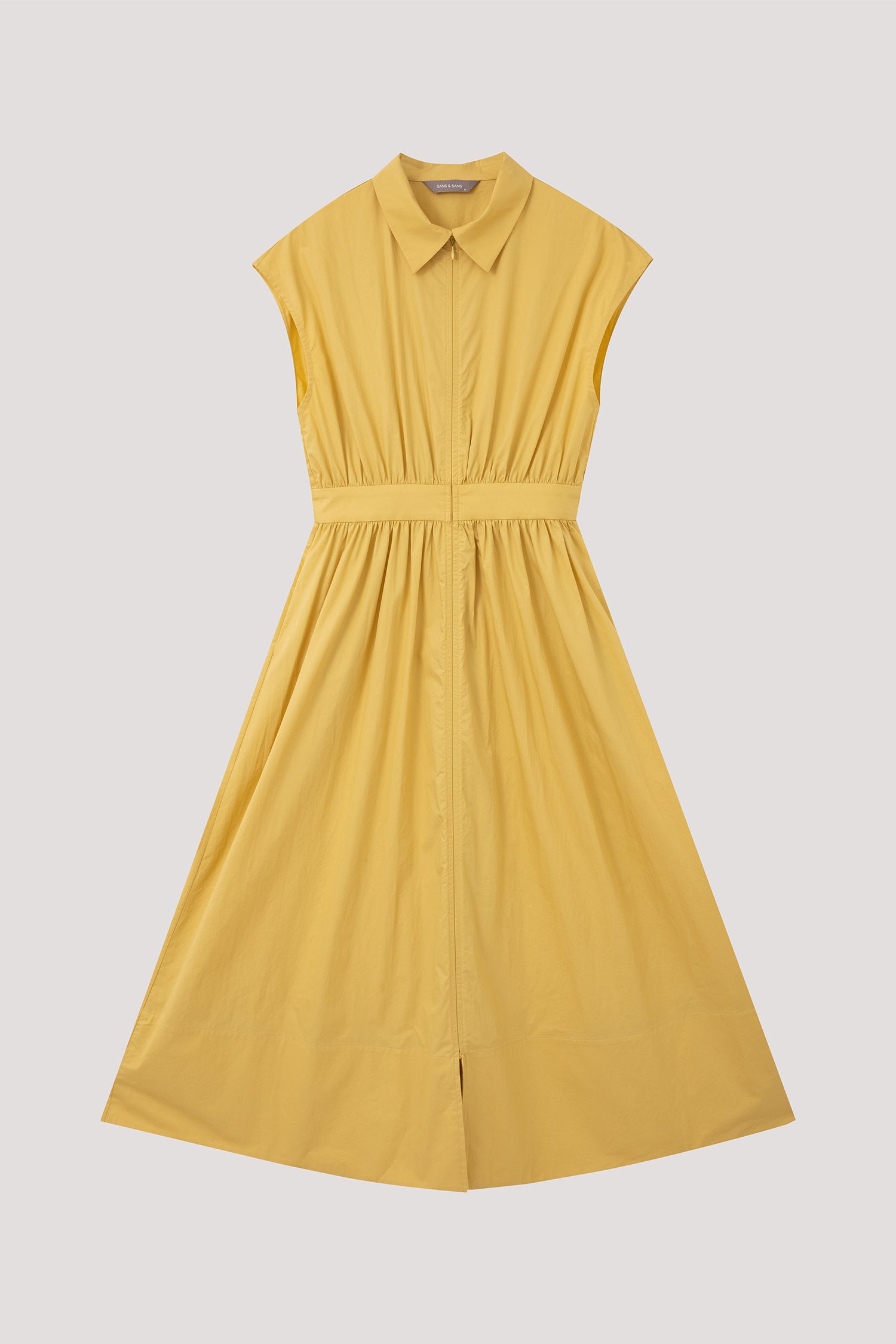 color:YELLOW