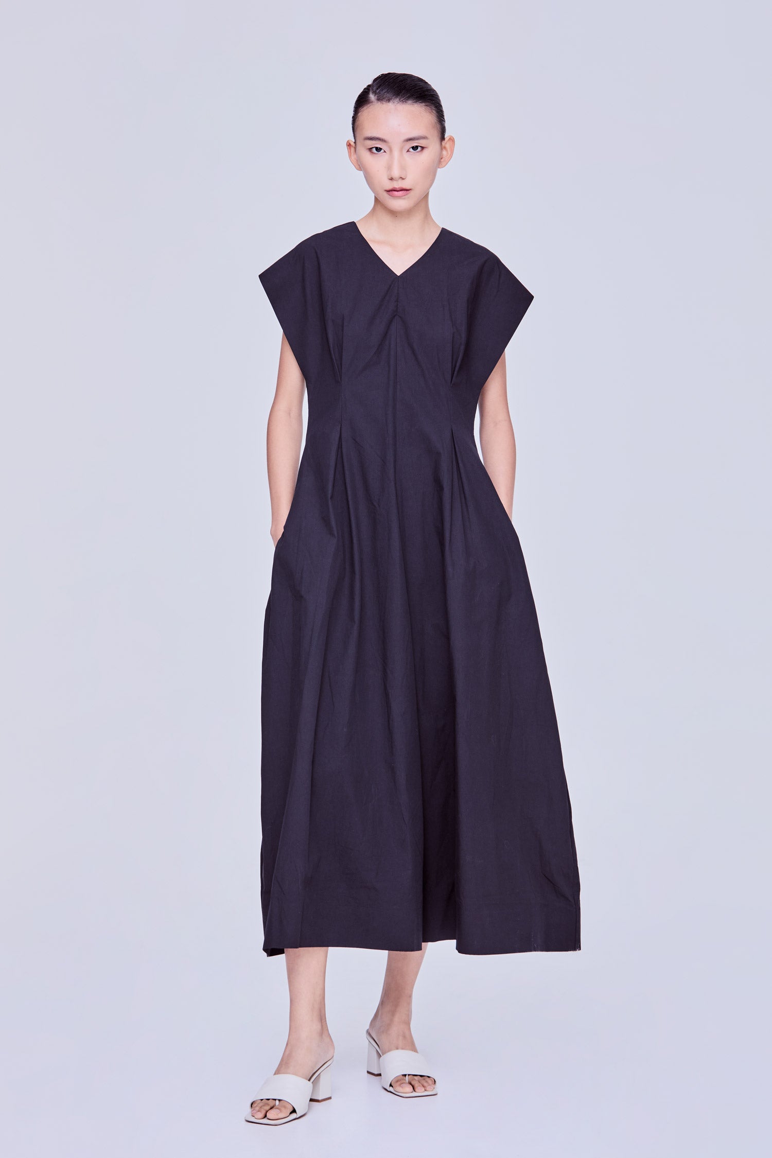 color:NOIR