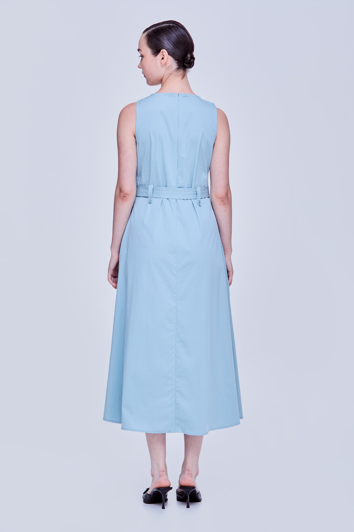 color:AQUA BLUE