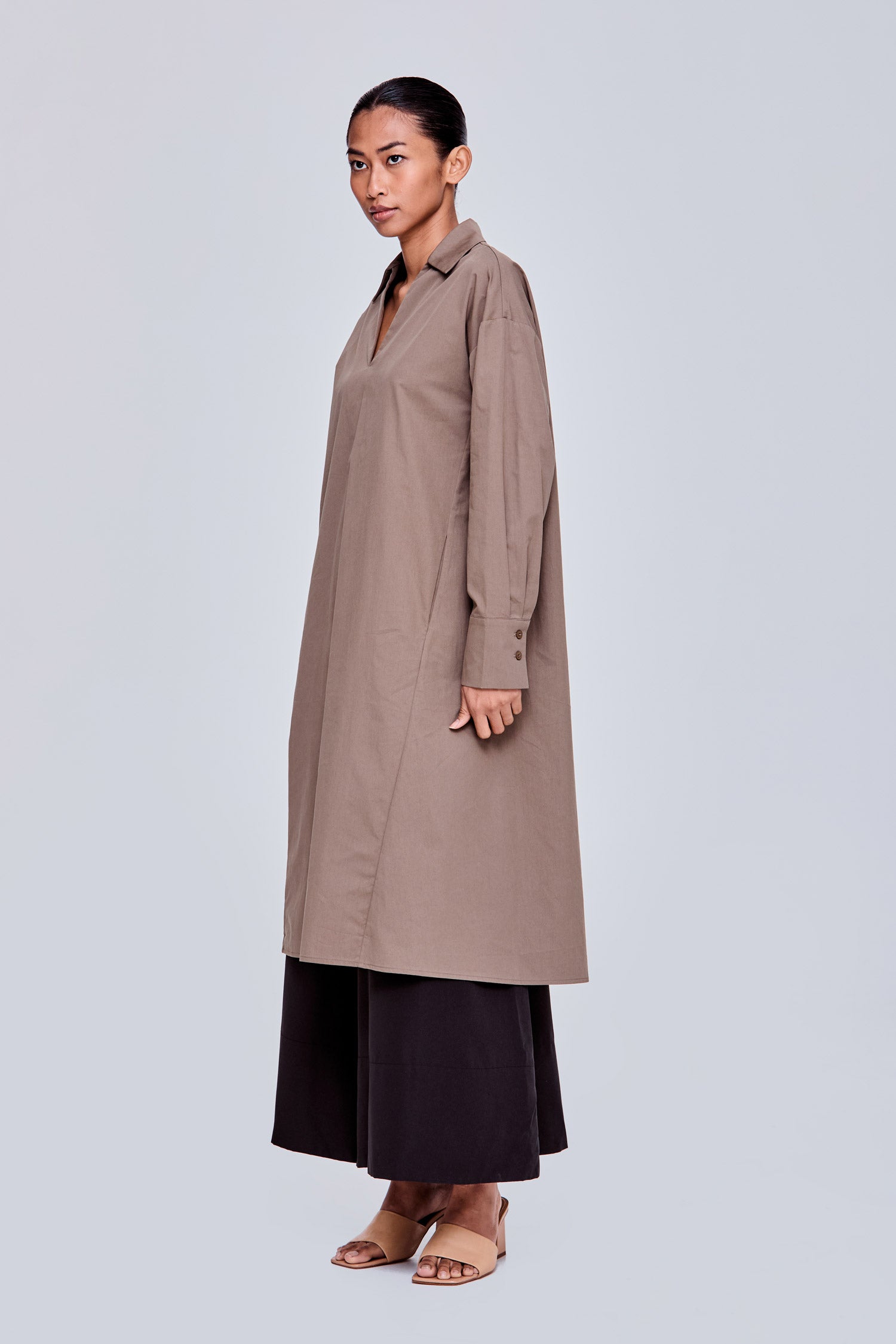color:DARK BROWN