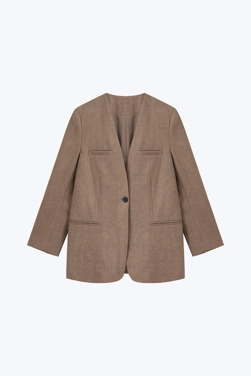 color:BROWN