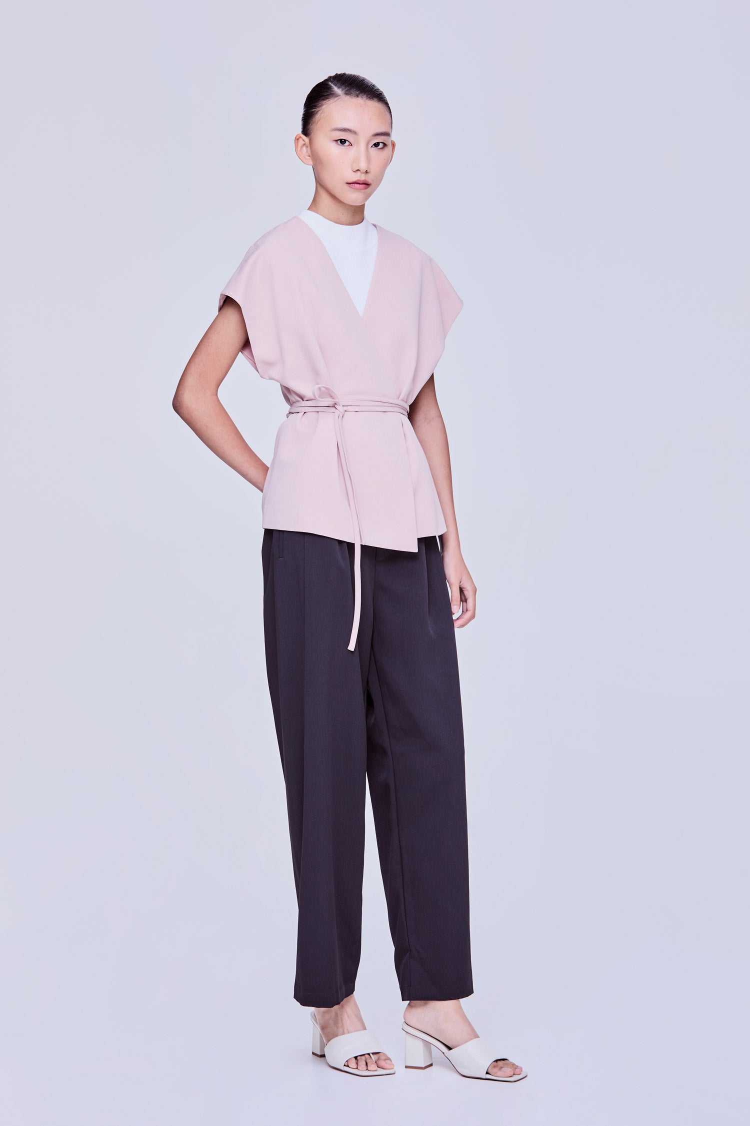 color:BLUSH