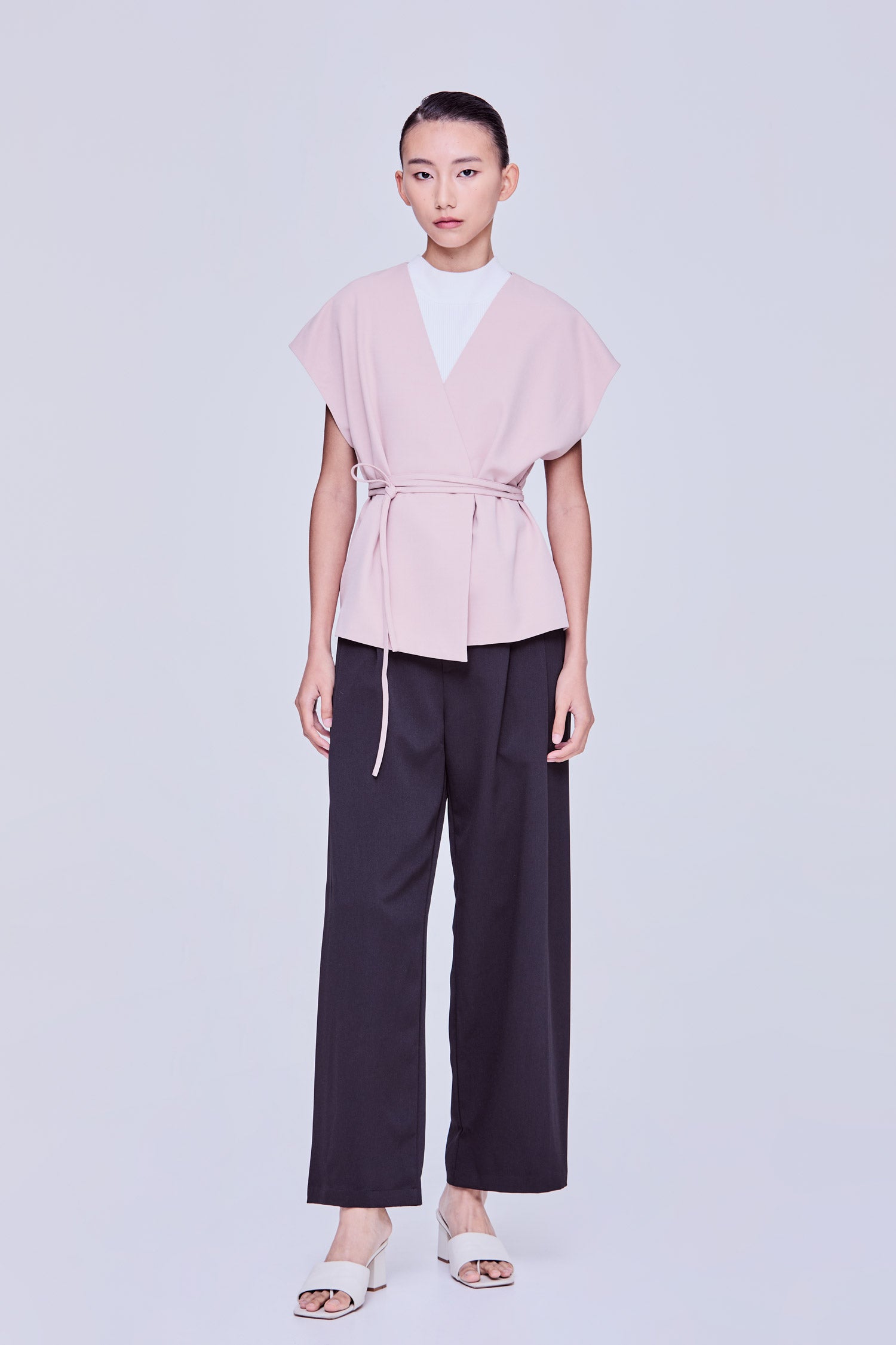 color:BLUSH