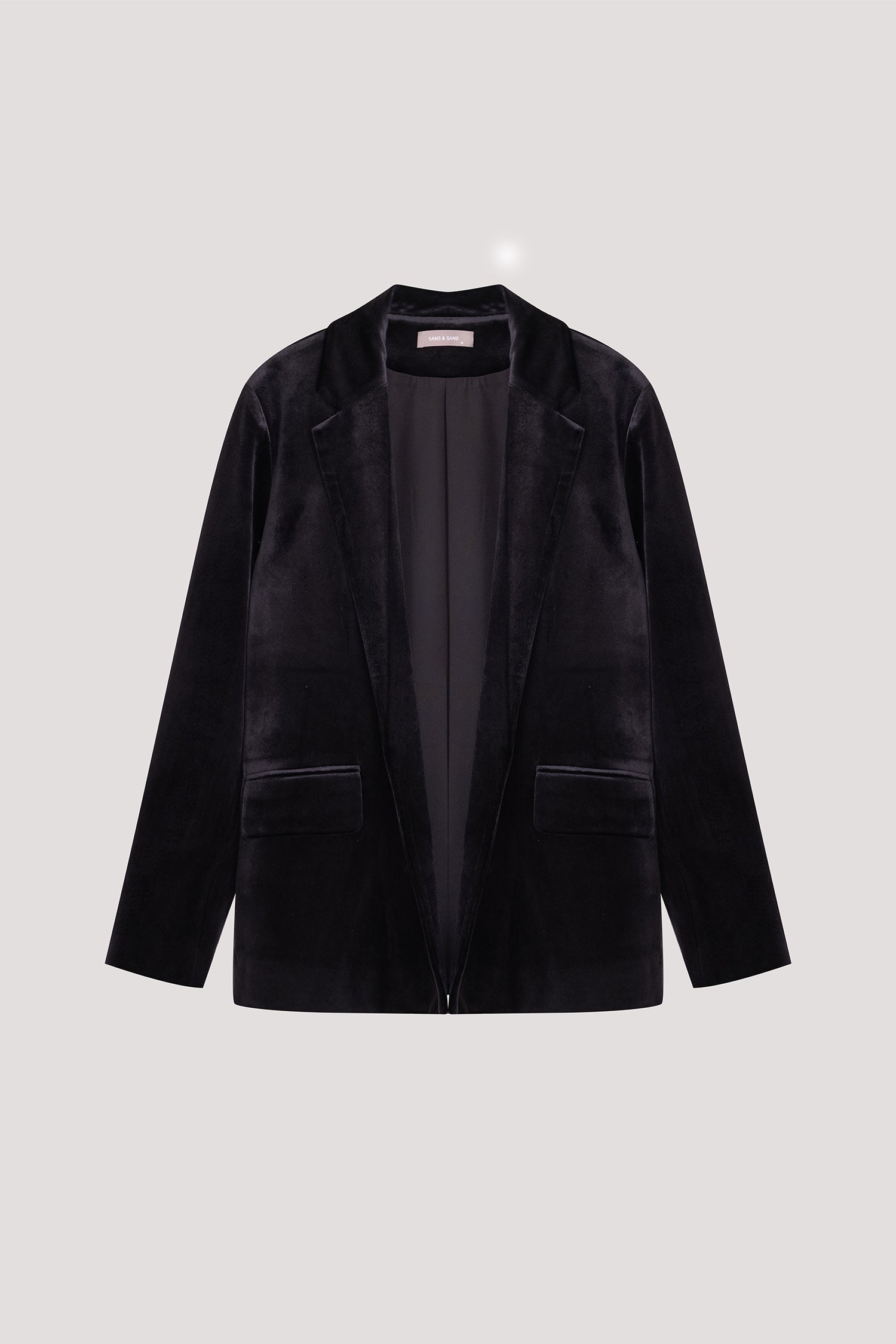 color:NOIR