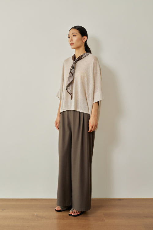 color:KHAKI