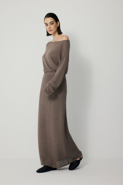 color:BROWN