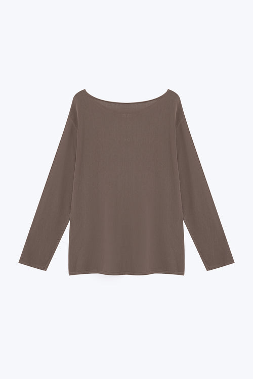 color:BROWN