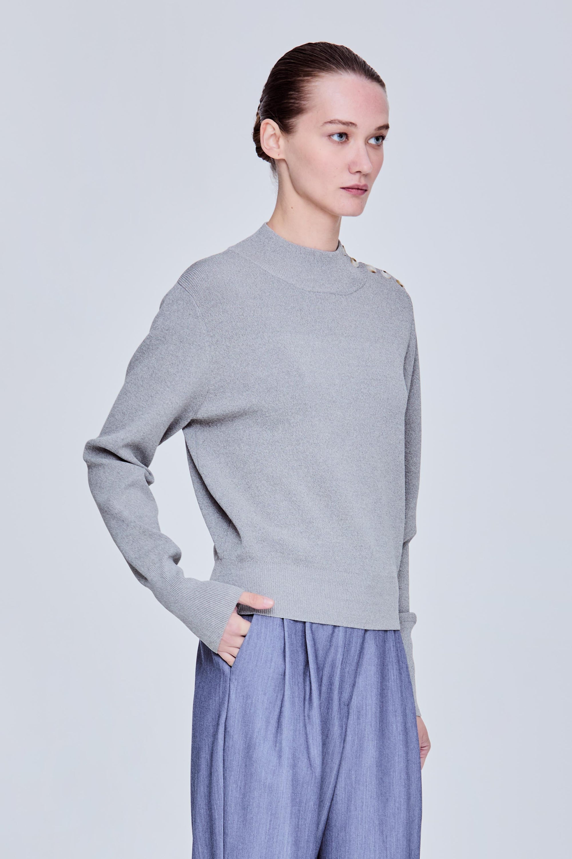 color:HUE GREY